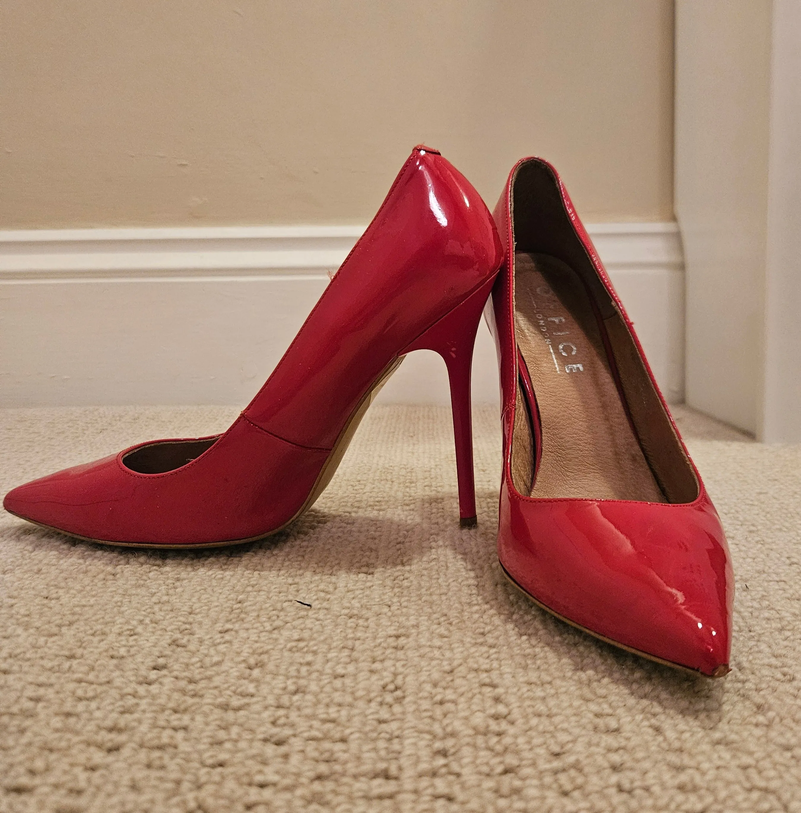 👠 Red Patent Very Well Worn Heels / UK5