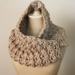 Asterisque Cowl Knitting Pattern