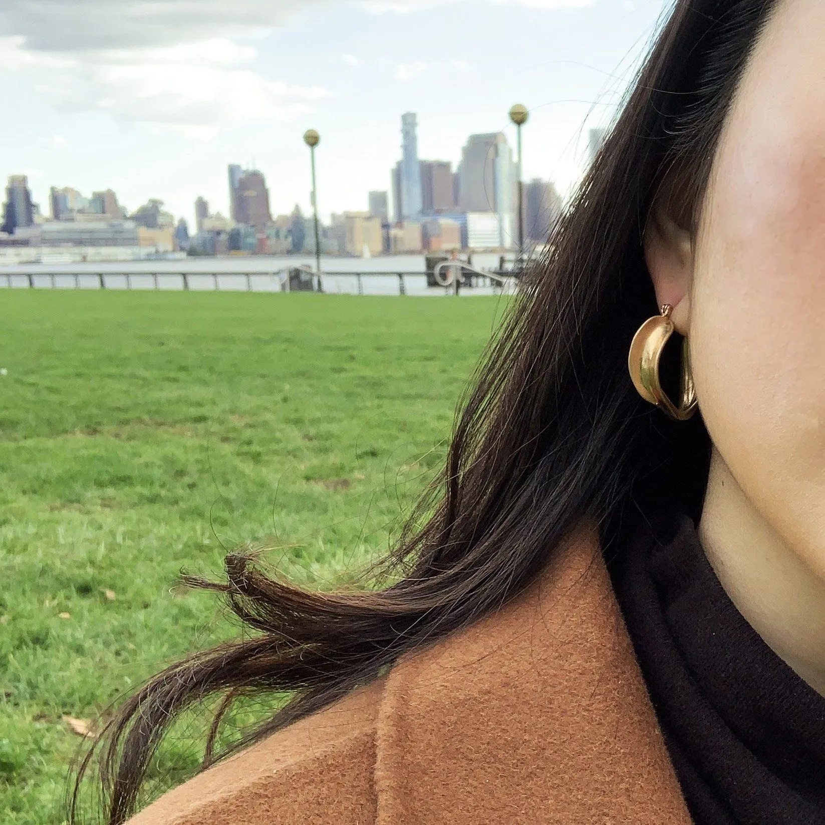 Big Twisted Hoop earrings