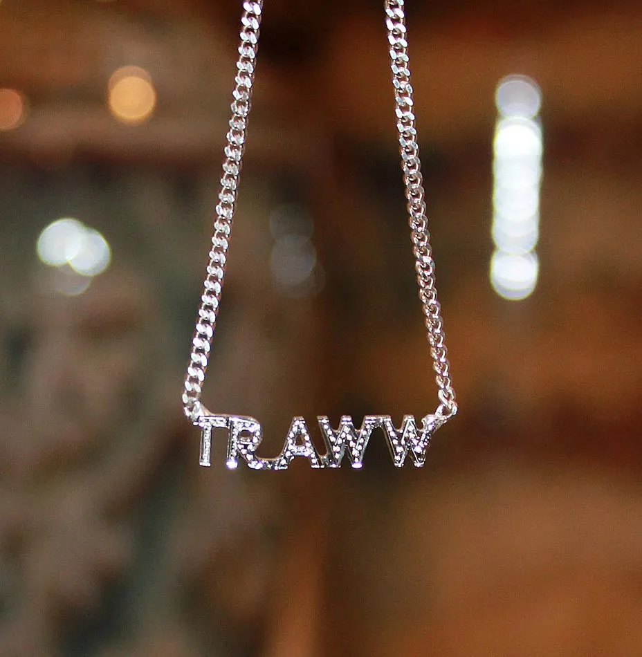 Block Nameplate Necklace - Diamond-Cut