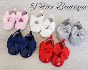 Bow soft sole shoes