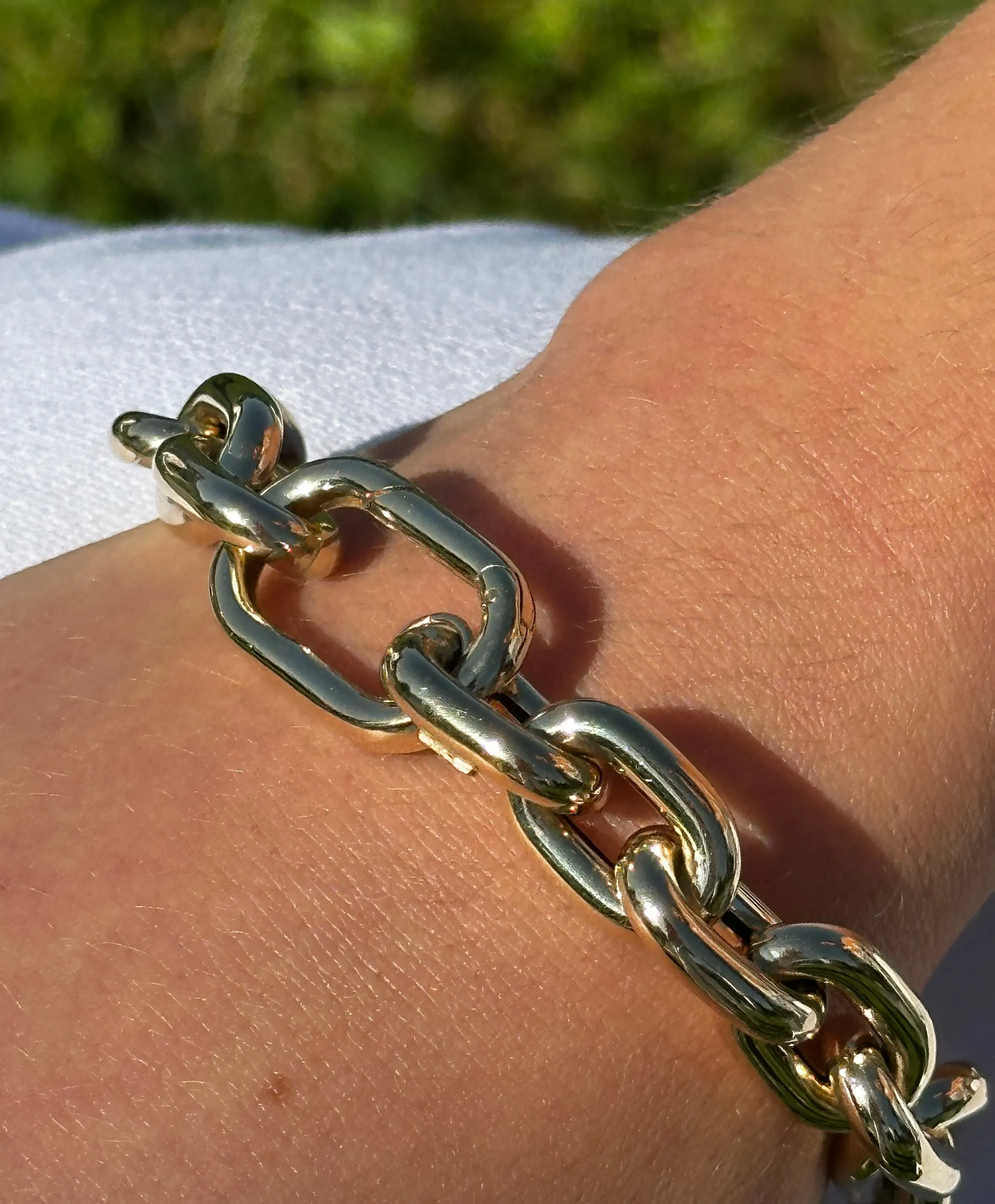 CHUNKY 14K GOLD SEMI-HOLLOW TINA BRACELET