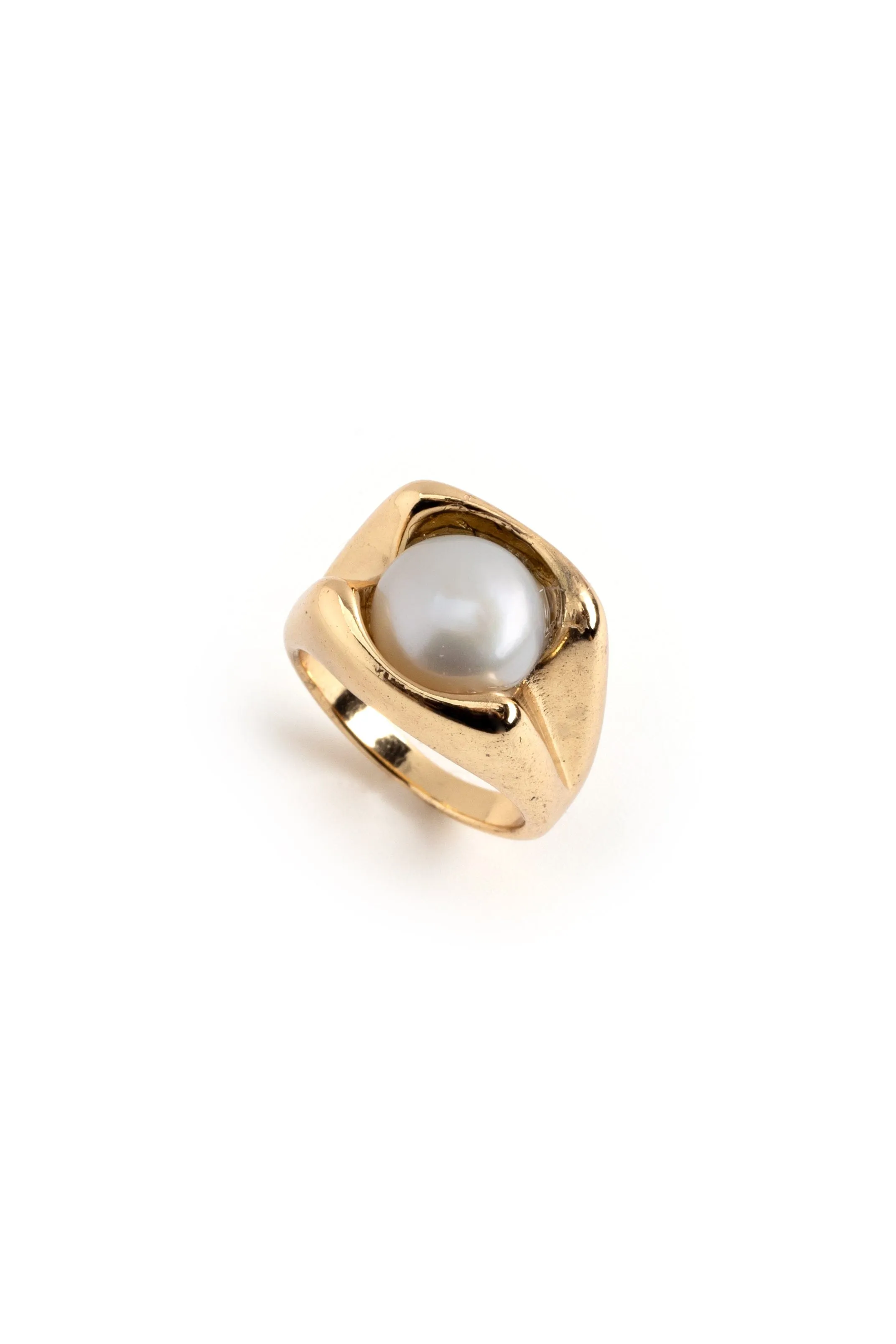 Chunky Pearl Gold Ring