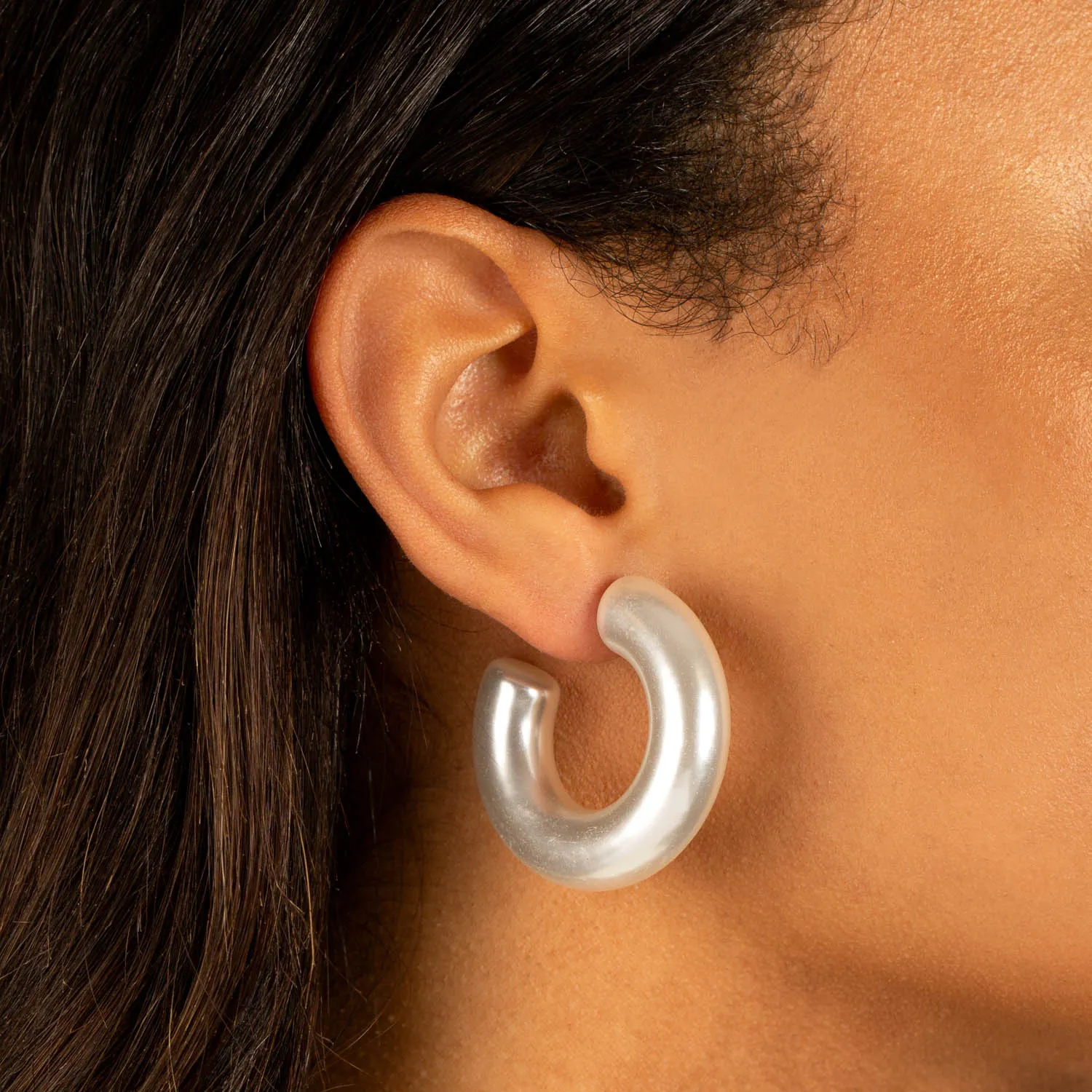 Chunky Pearl Hoop Earring