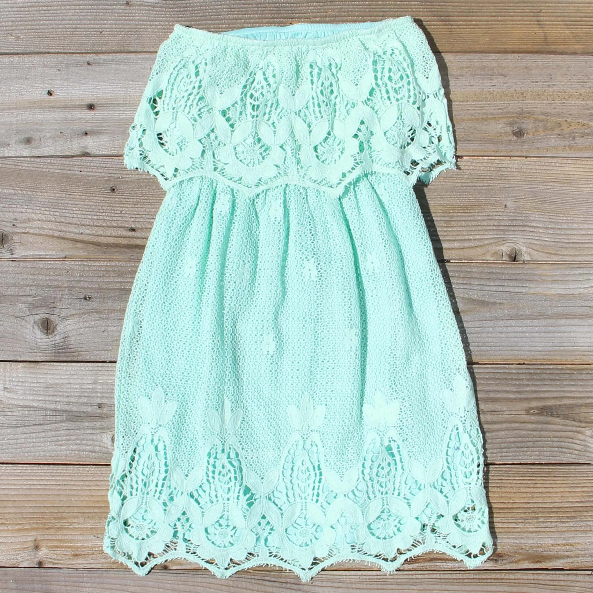 Coyote Lace Dress in Mint