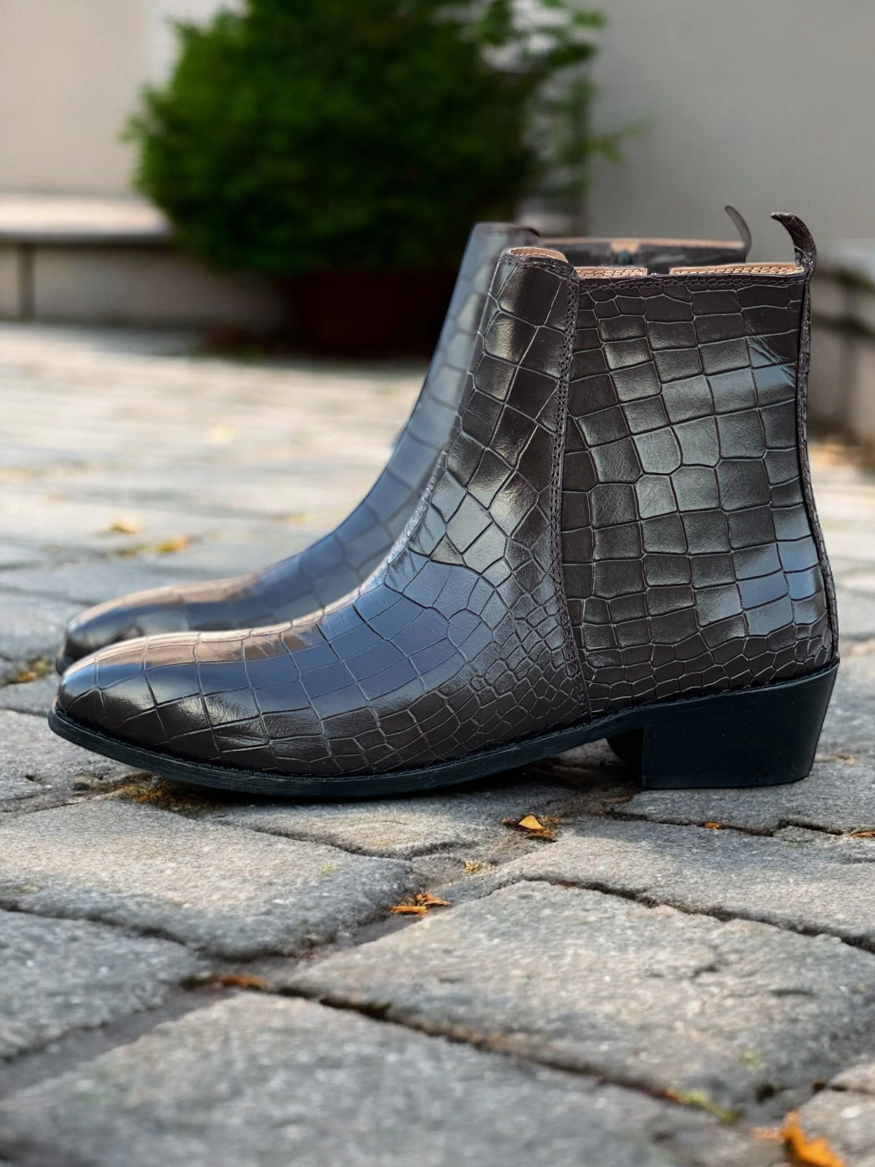 Dark Oak Legacy Chelsea Boots