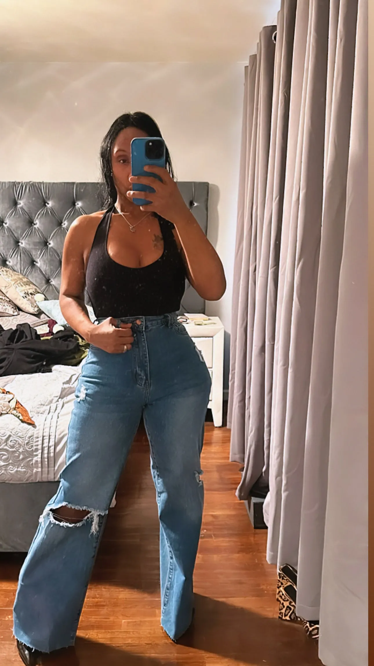 Destroyed Wide Leg Jeans