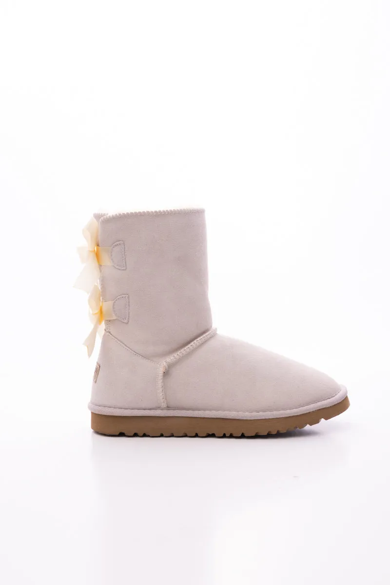 Double Ballet Ribbon Bow Suede Shearling Boots - Ivory
