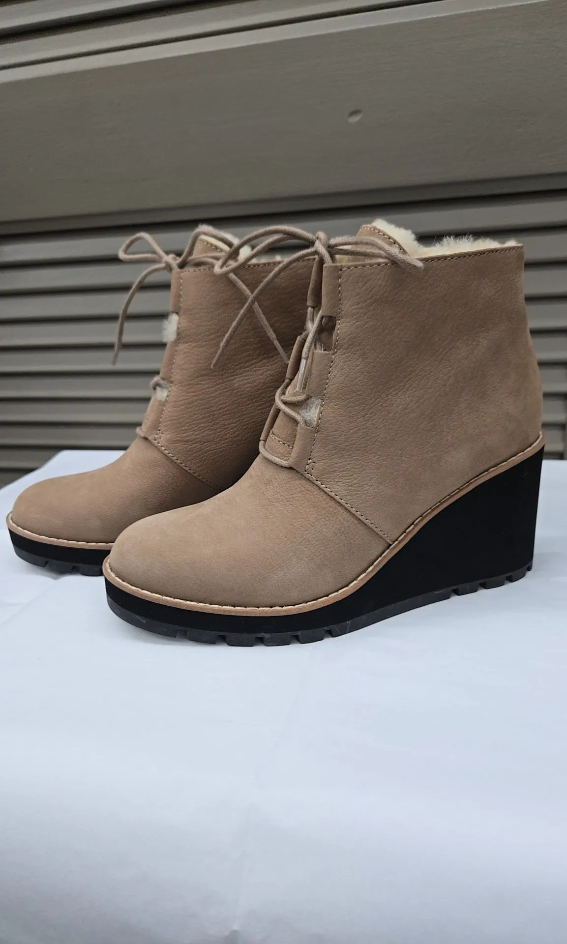 EILEEN FISHER Size 7.5 Booties