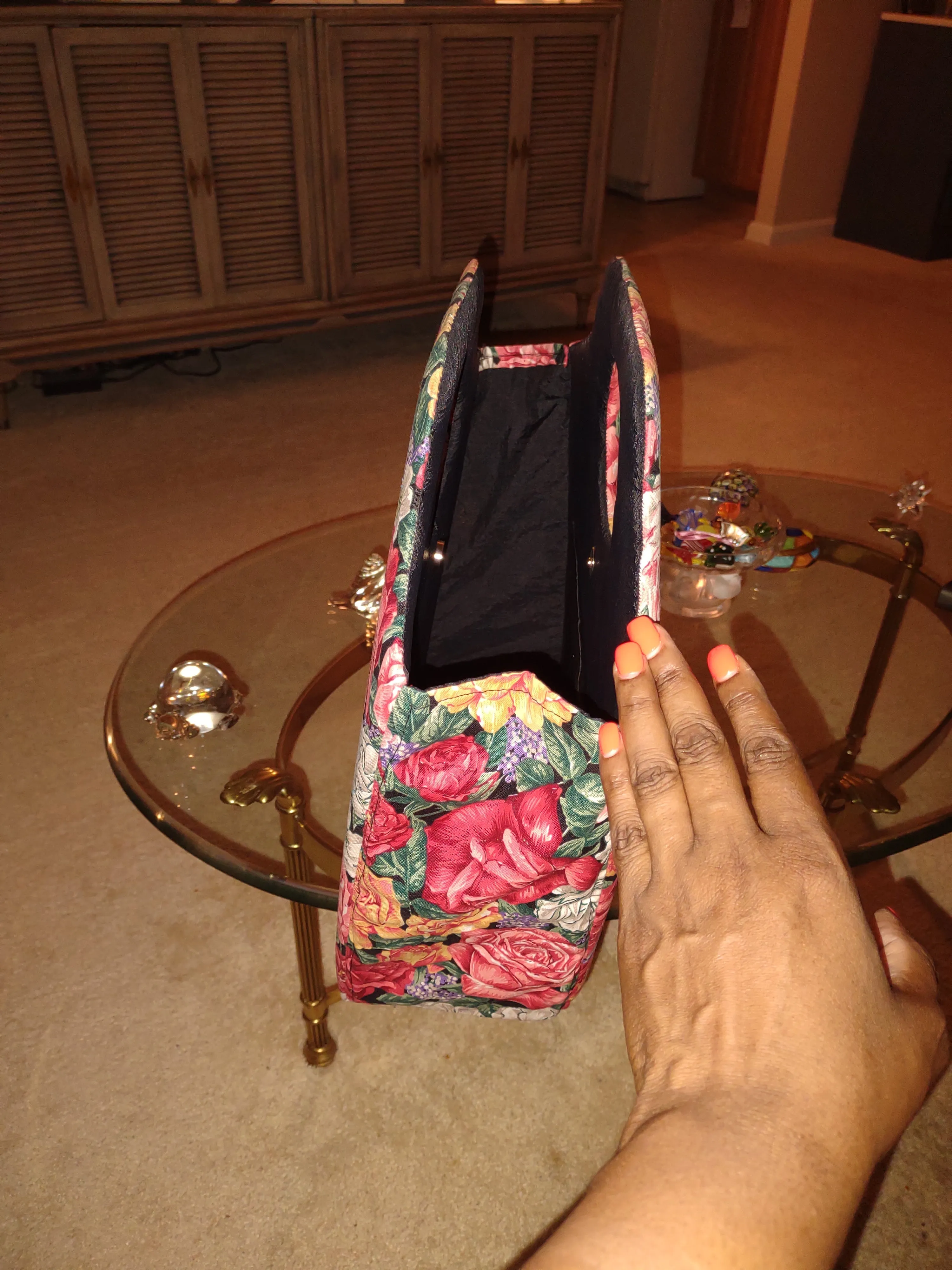 Elegant and Chic Going Out Assemble Caribbean style. Complete set. Purse handmade in Haïti.