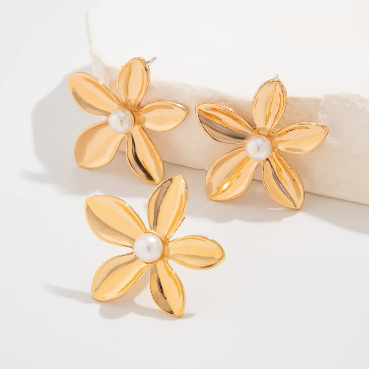 Elegant Gold Silver Tone Pearl Flower Earrings Ring Set