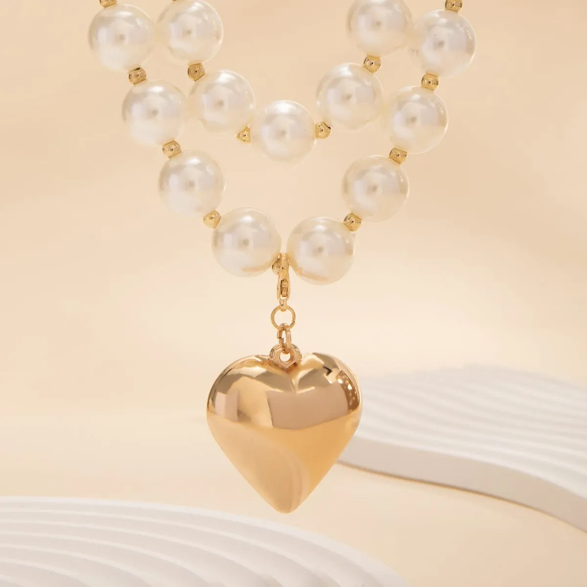 Elegant Layered Heart Pendant Chunky Pearl Chain Choker Necklace Set
