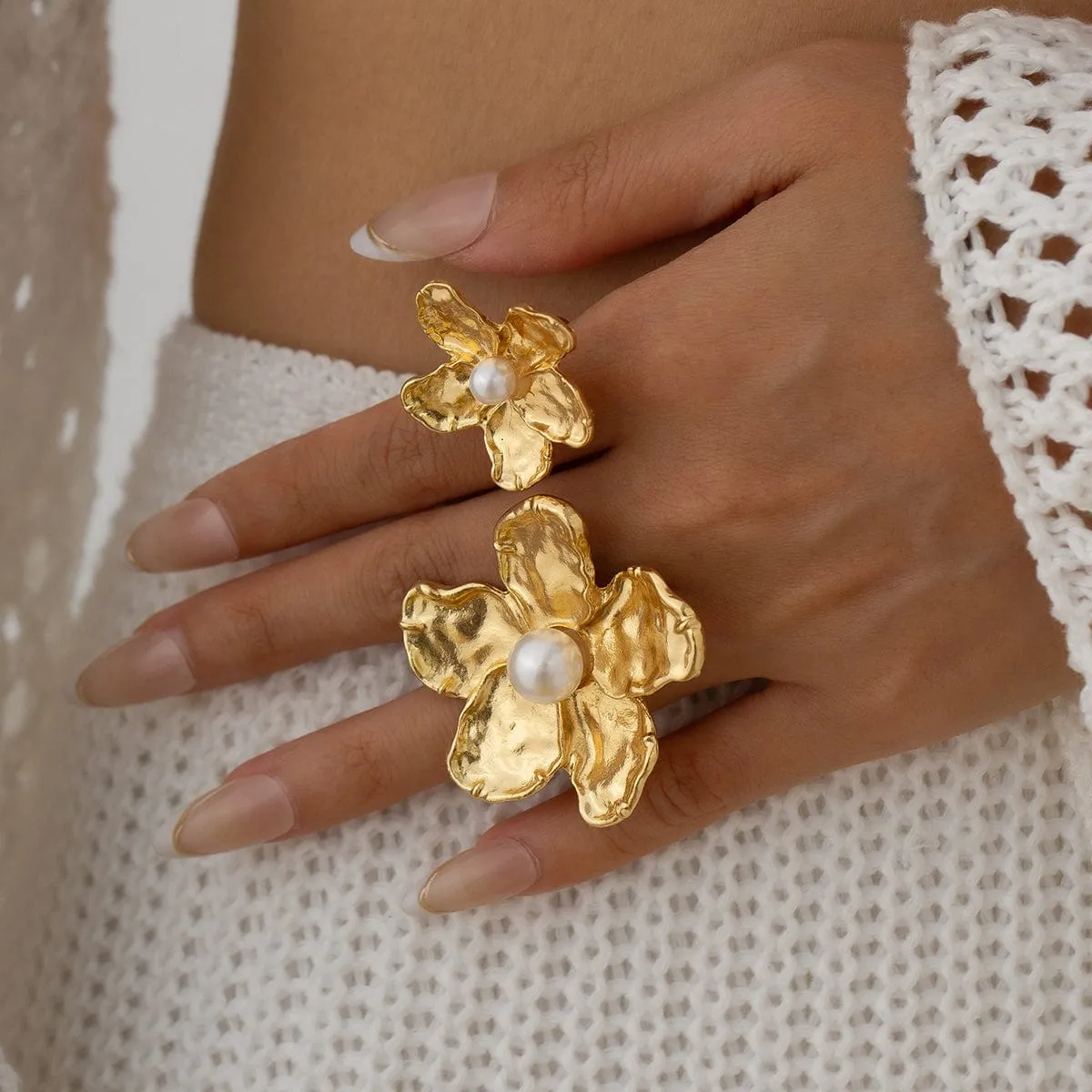 Elegant Pearl Flower Double Finger Ring