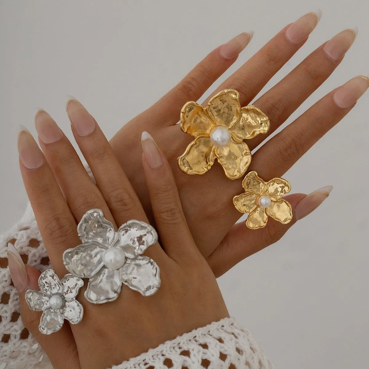 Elegant Pearl Flower Double Finger Ring