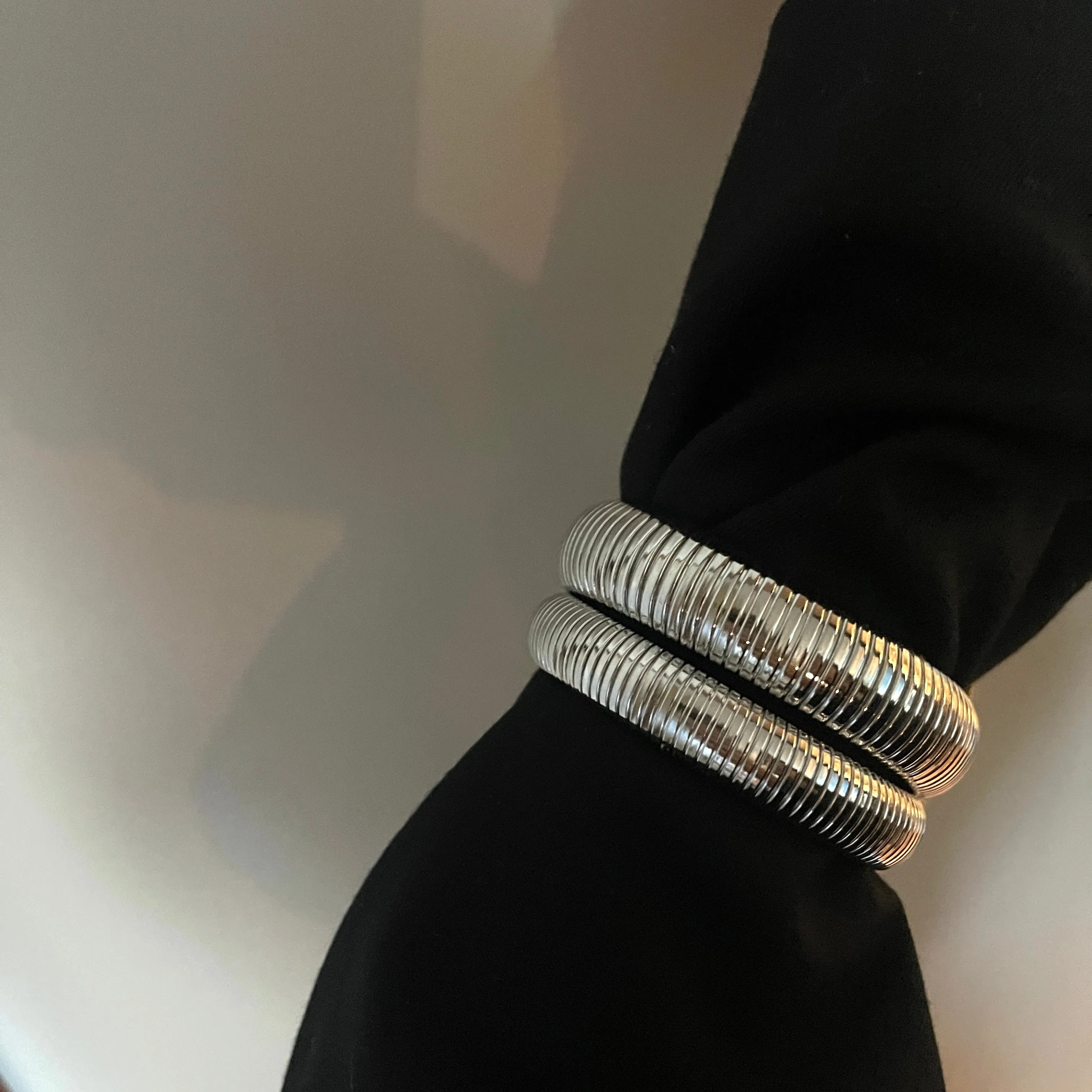 Emma Bracelet (16,12 or 10mm)