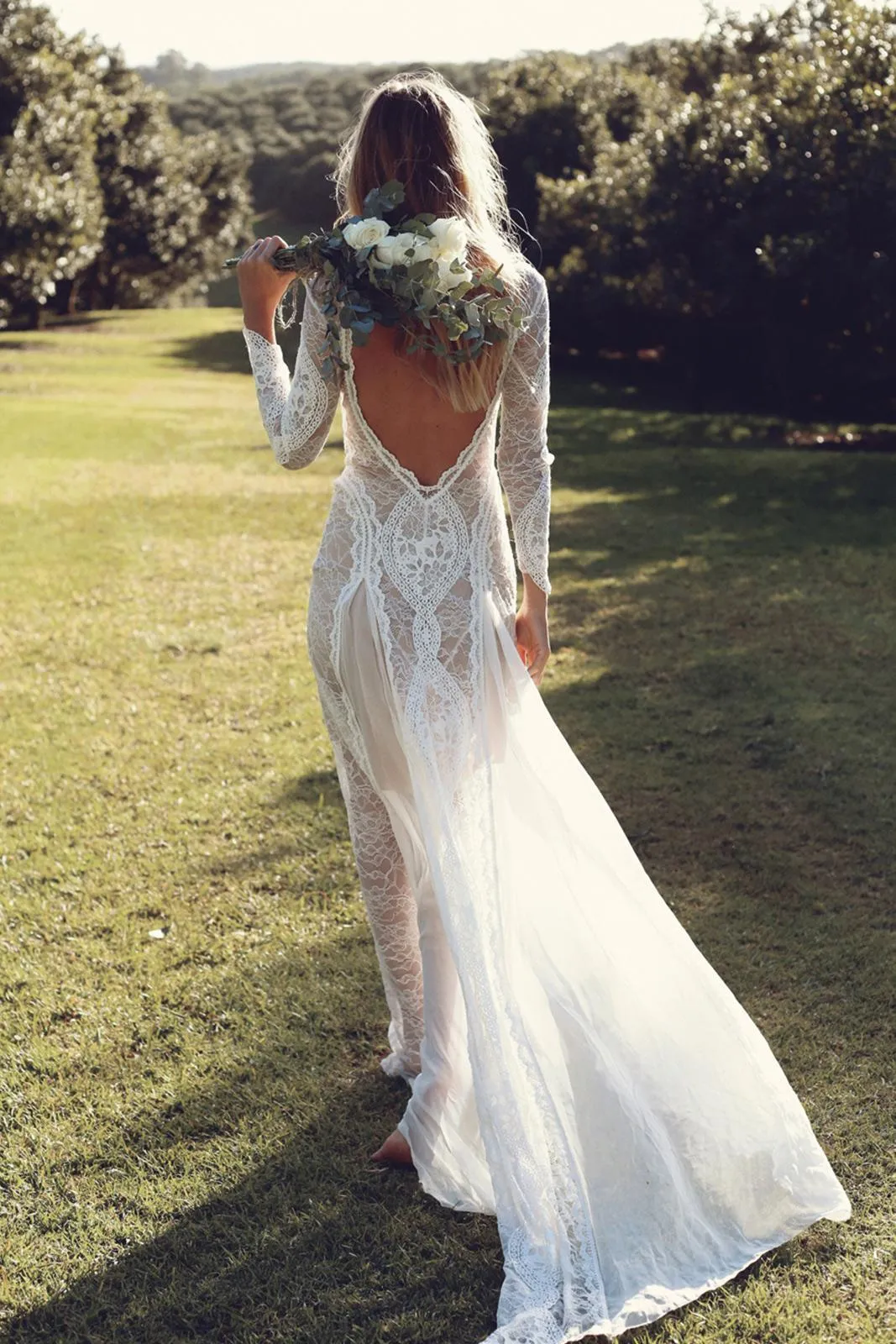 Exquisite Lace Long Sleeve Sexy Backless Rustic Wedding Dress Bridal Gown YRL115