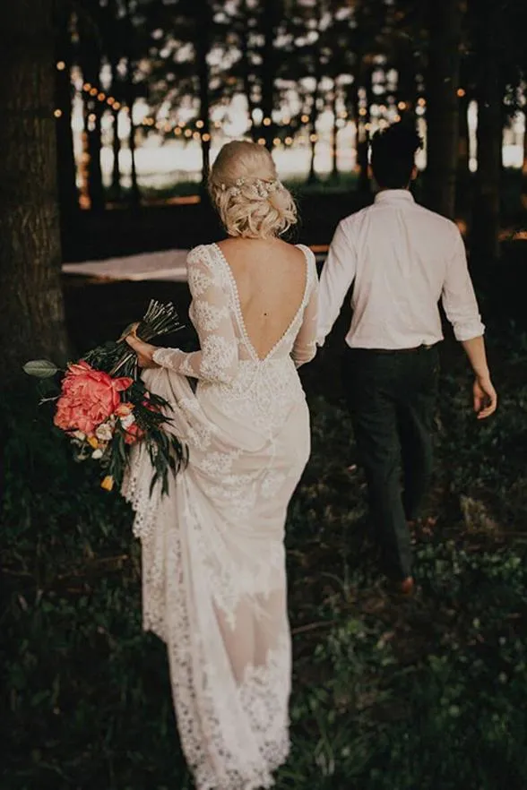 Exquisite Lace Wedding Dress Long Sleeve Open Back Rustic Wedding Dress Bridal Gown CP027