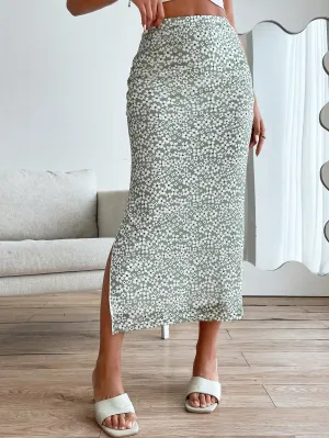 Falda floral de malla con abertura