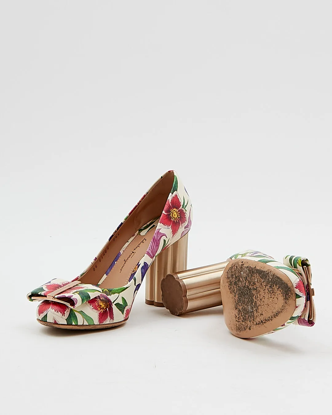 Ferragamo Floral Leather Bow Accent Pumps - 7.5