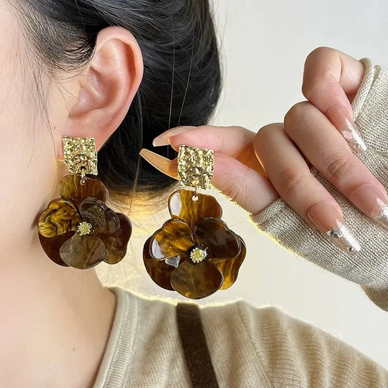 French Style Chunky Flower Dangle Textured Square Earrings