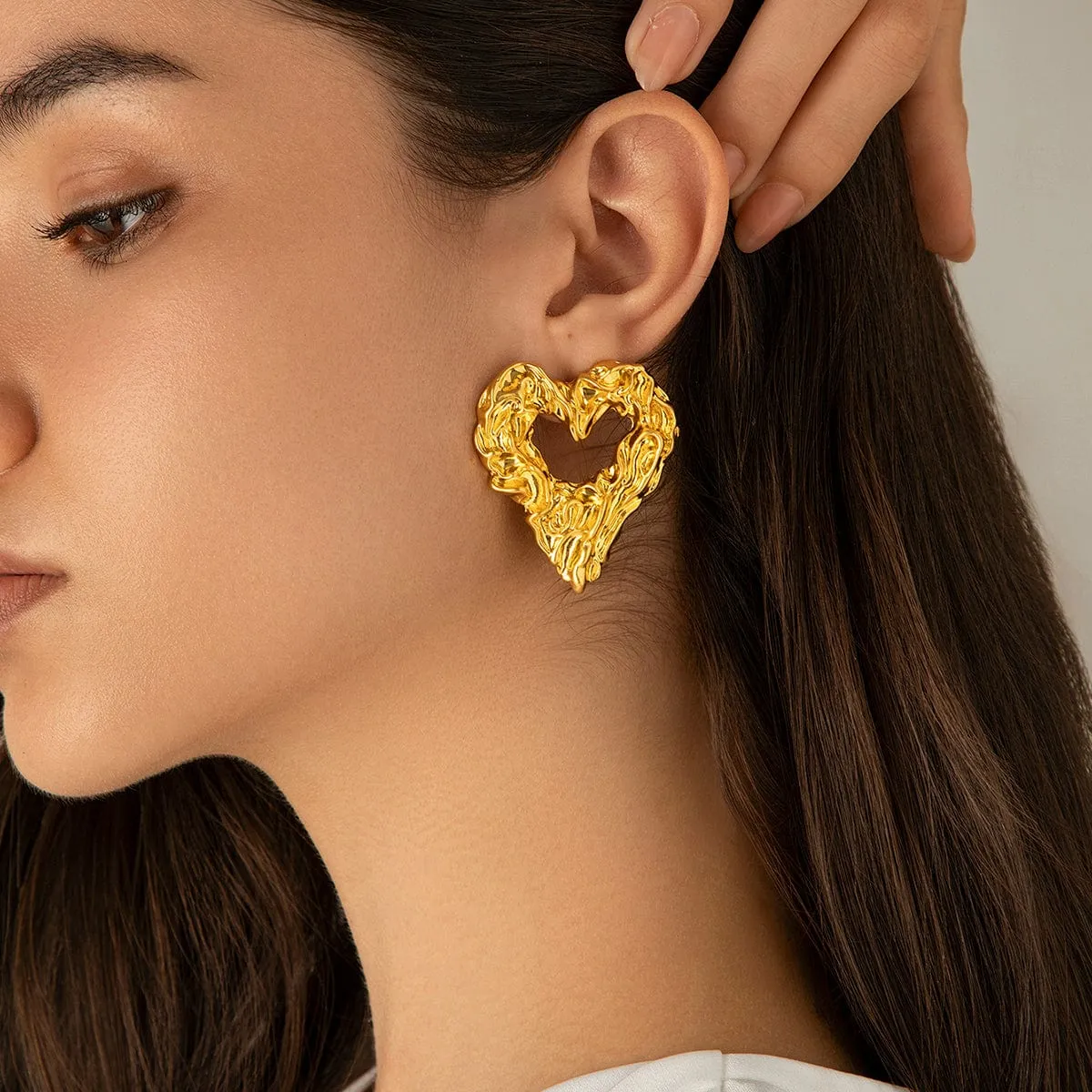 Geometric Chunky Textured Hollow Heart Earrings