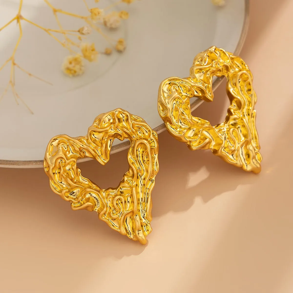 Geometric Chunky Textured Hollow Heart Earrings