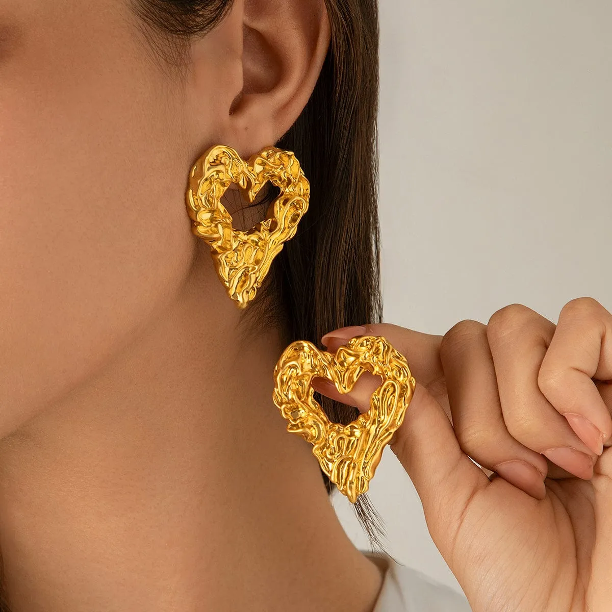 Geometric Chunky Textured Hollow Heart Earrings