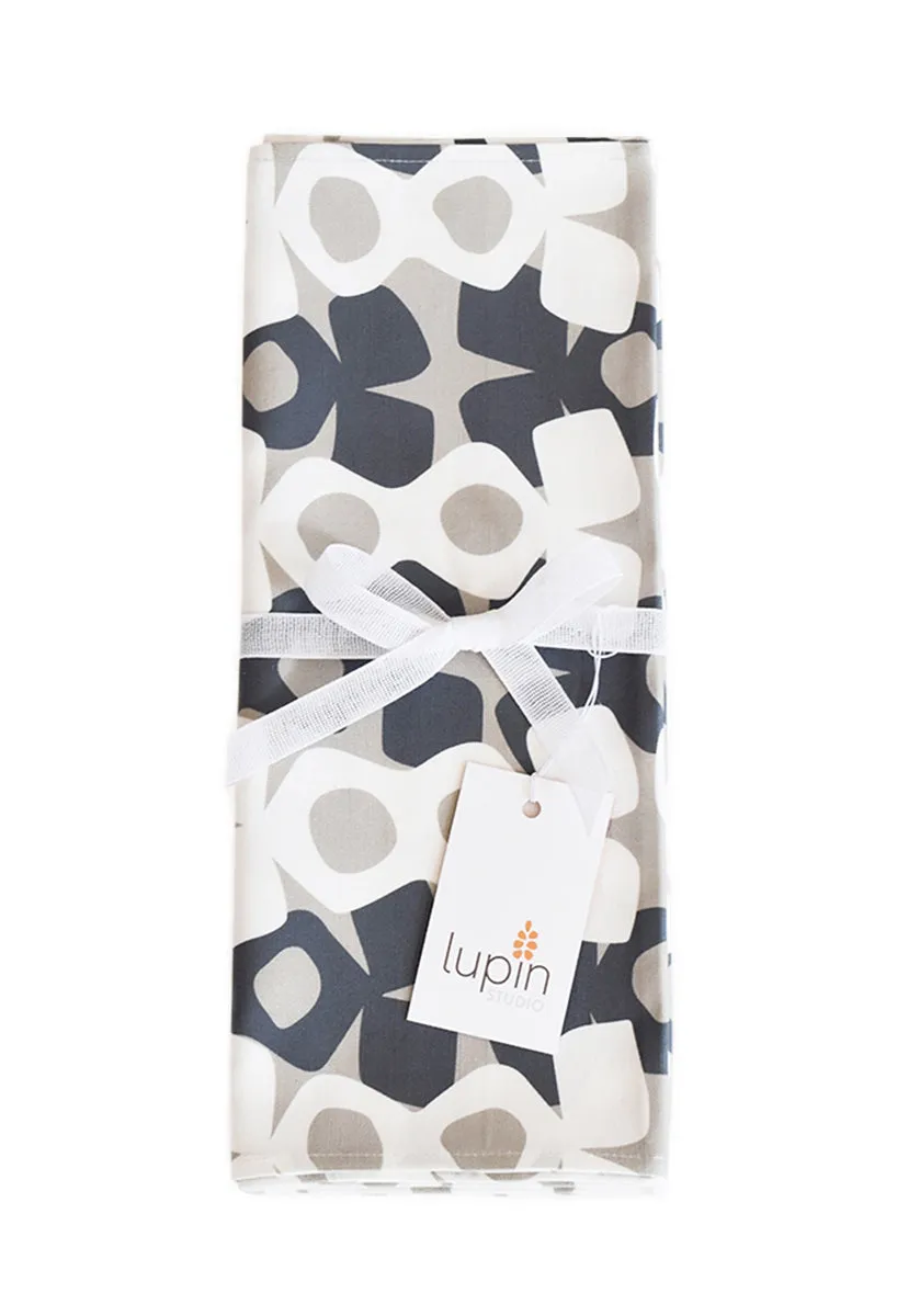 Hoop Linen Cotton Table Runner (14x90) – Ink