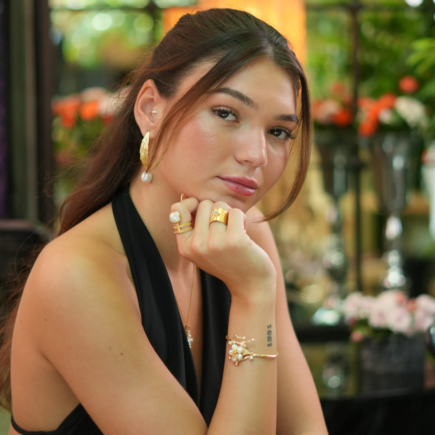 Isis Pearl & Gold Chunky Mystic Ring