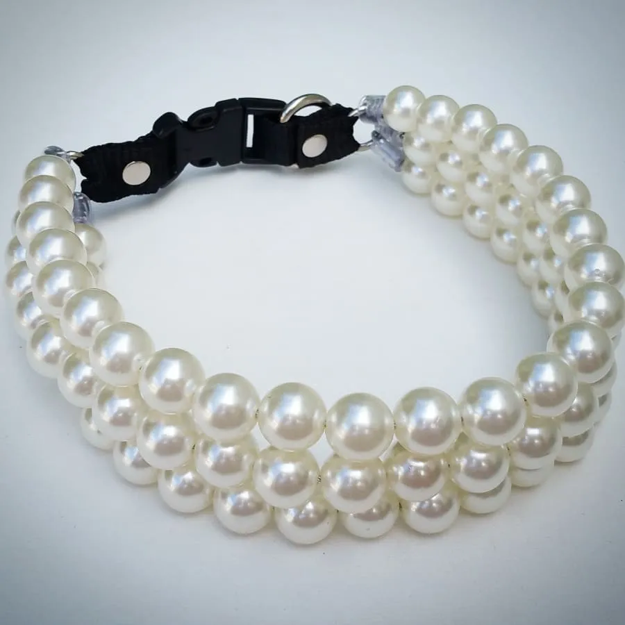 Ivory Triple Strand chunky Pearl Collar