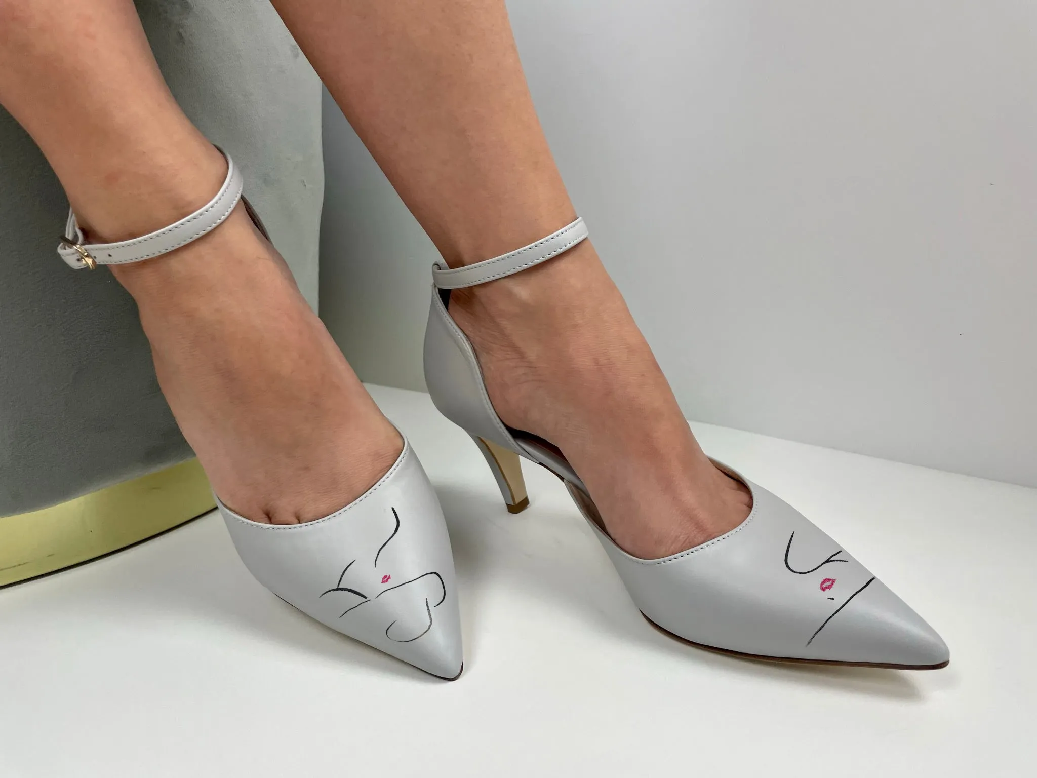 Ivrea Pumps