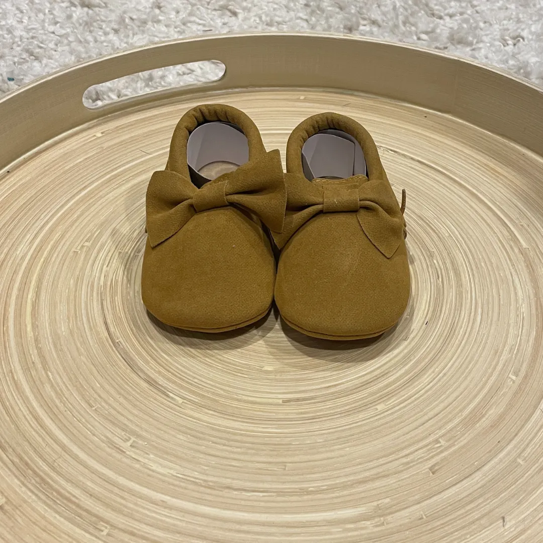 Mustard /Tan Bow Shoe