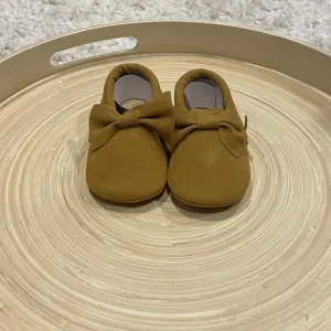 Mustard /Tan Bow Shoe
