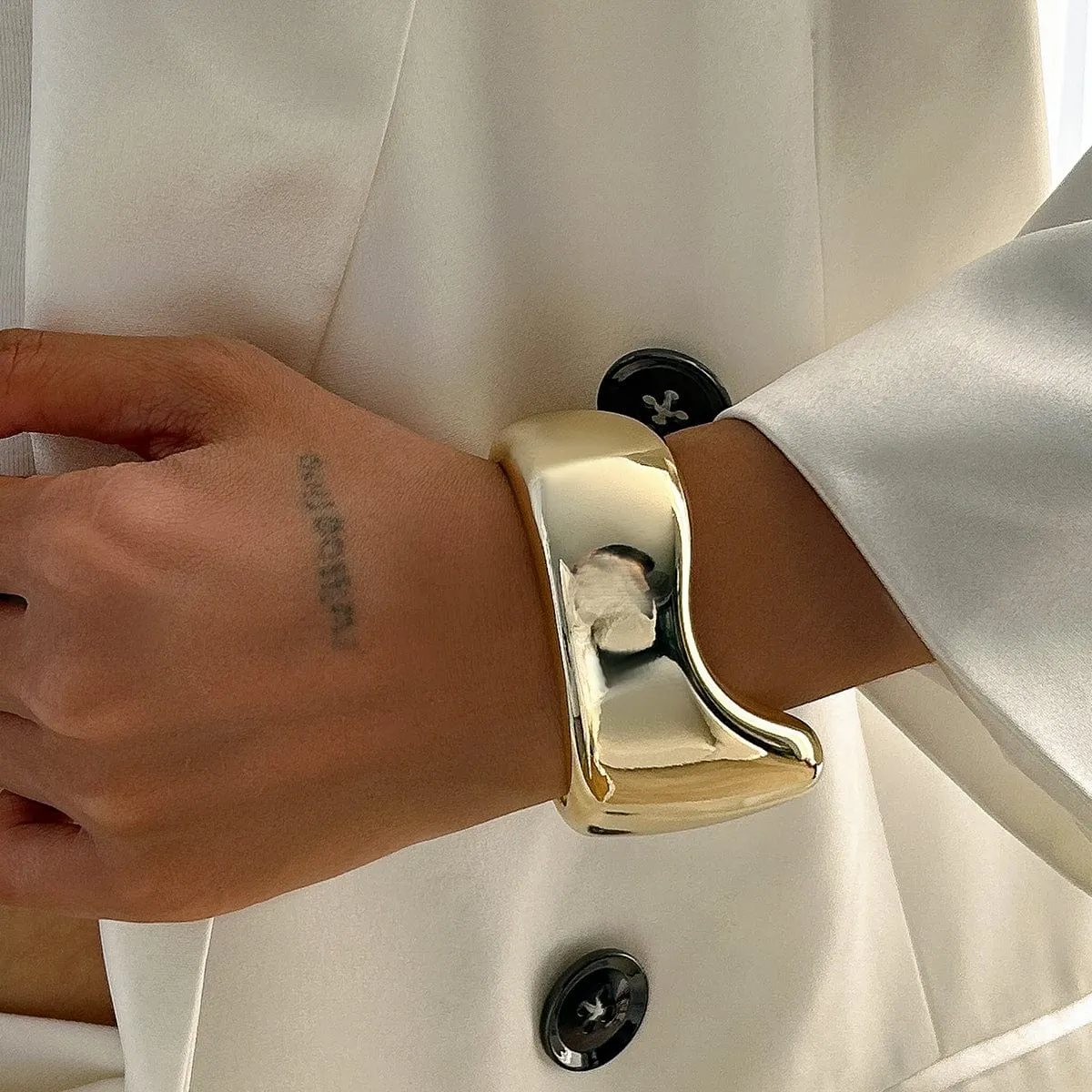 Punk Irregular Curved Glossy Wide Cuff Bangle Bracelet