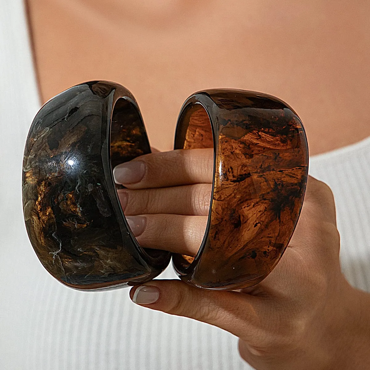 Retro Irregular Gradient Resin Wide Cuff Bangle Bracelet