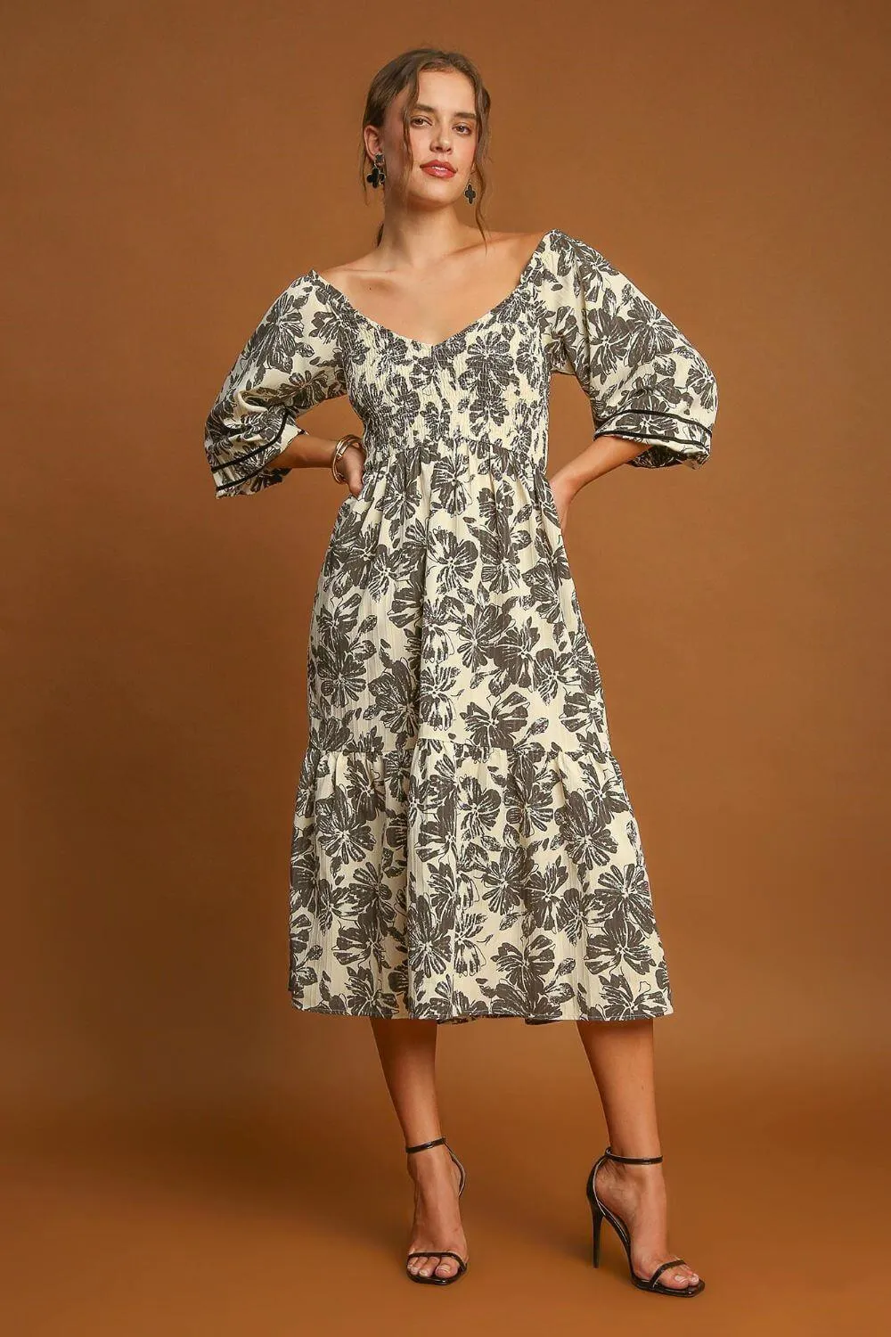 Ruffle Hem Floral V-Neck Dress – Feminine, Flowy & Flawless