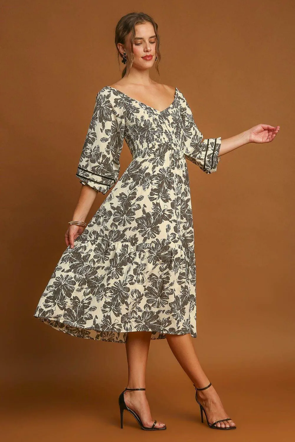 Ruffle Hem Floral V-Neck Dress – Feminine, Flowy & Flawless