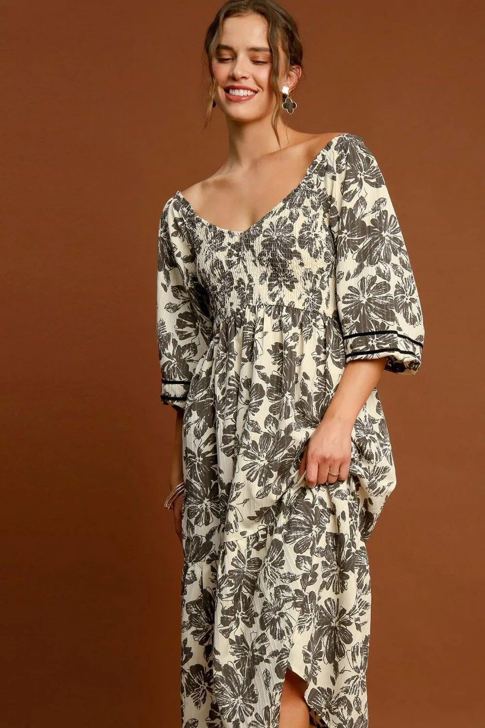 Ruffle Hem Floral V-Neck Dress – Feminine, Flowy & Flawless