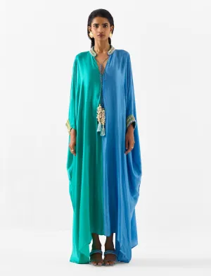 Seashore blue sea green kimono