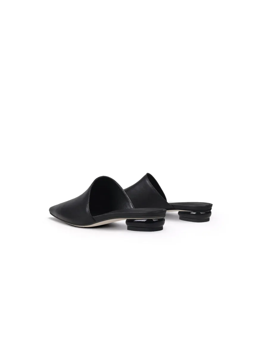 Sharp Toe Classic Leather Mule - Black