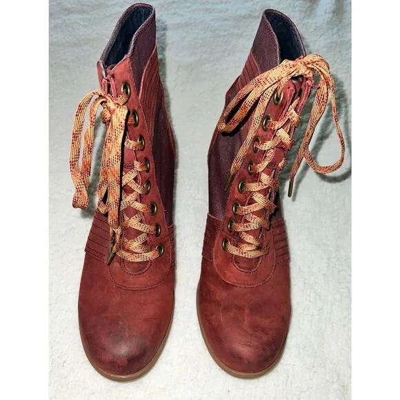Sorel PDX Lace up Wedge Lexie Wedge Maroon Brown Leather Canvas - size 9.5 - E3