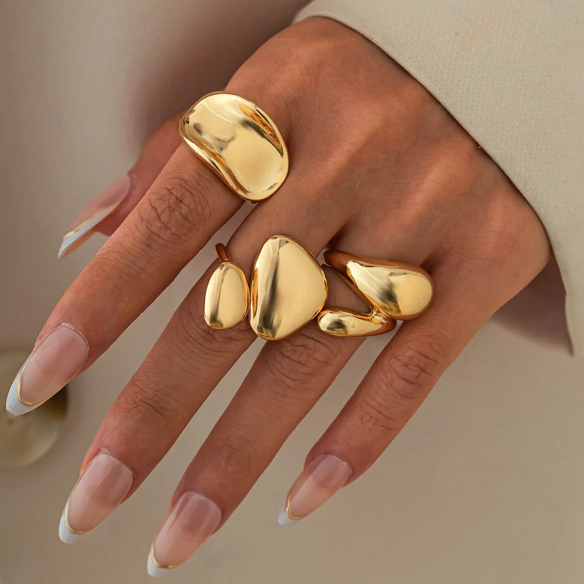 Stylish 3Pcs Chunky Glossy Waterdrop Ring Set