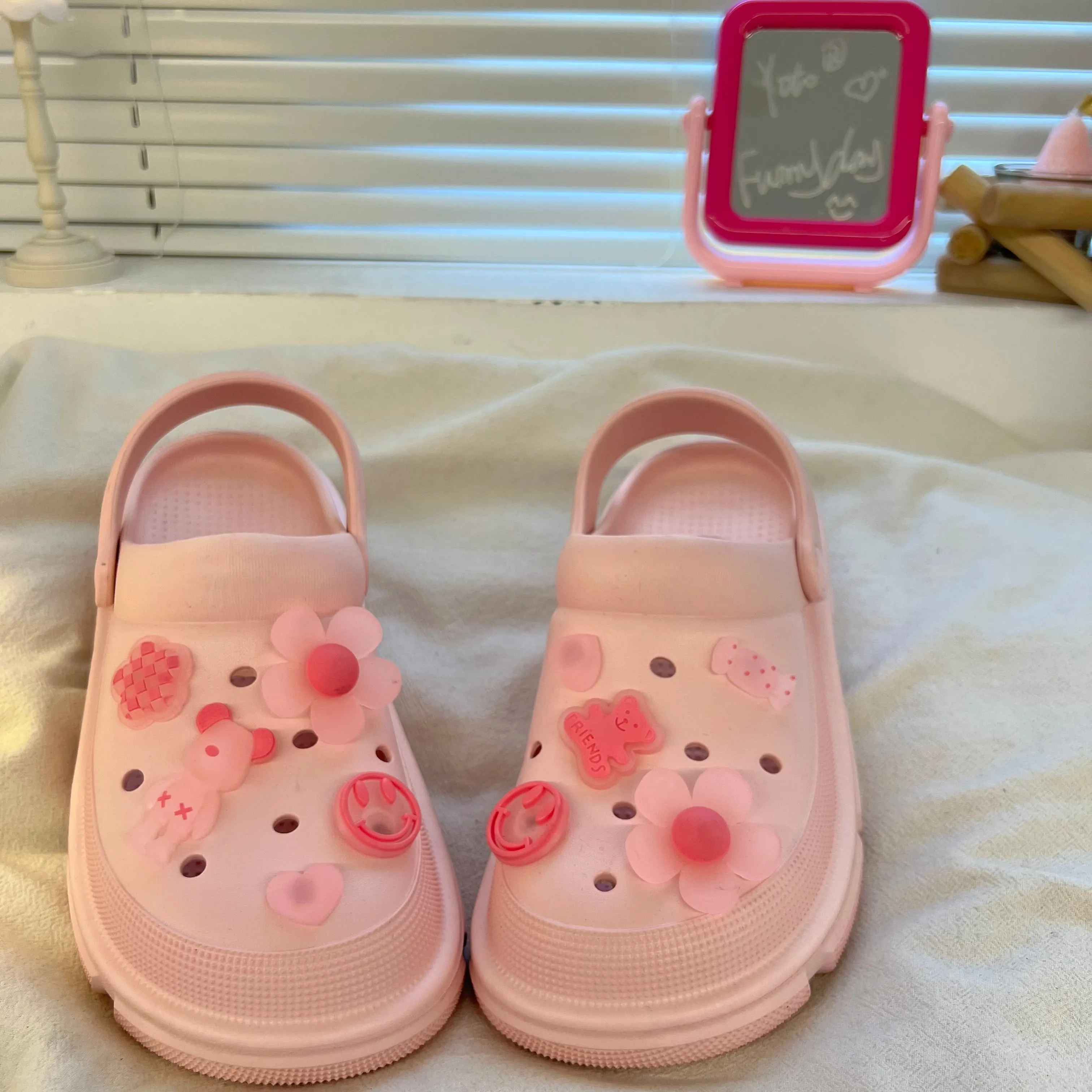 summer sweet sneakers yc24700