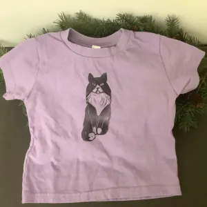 T-Shirt “Dignified Cat” Lavender, Size 3