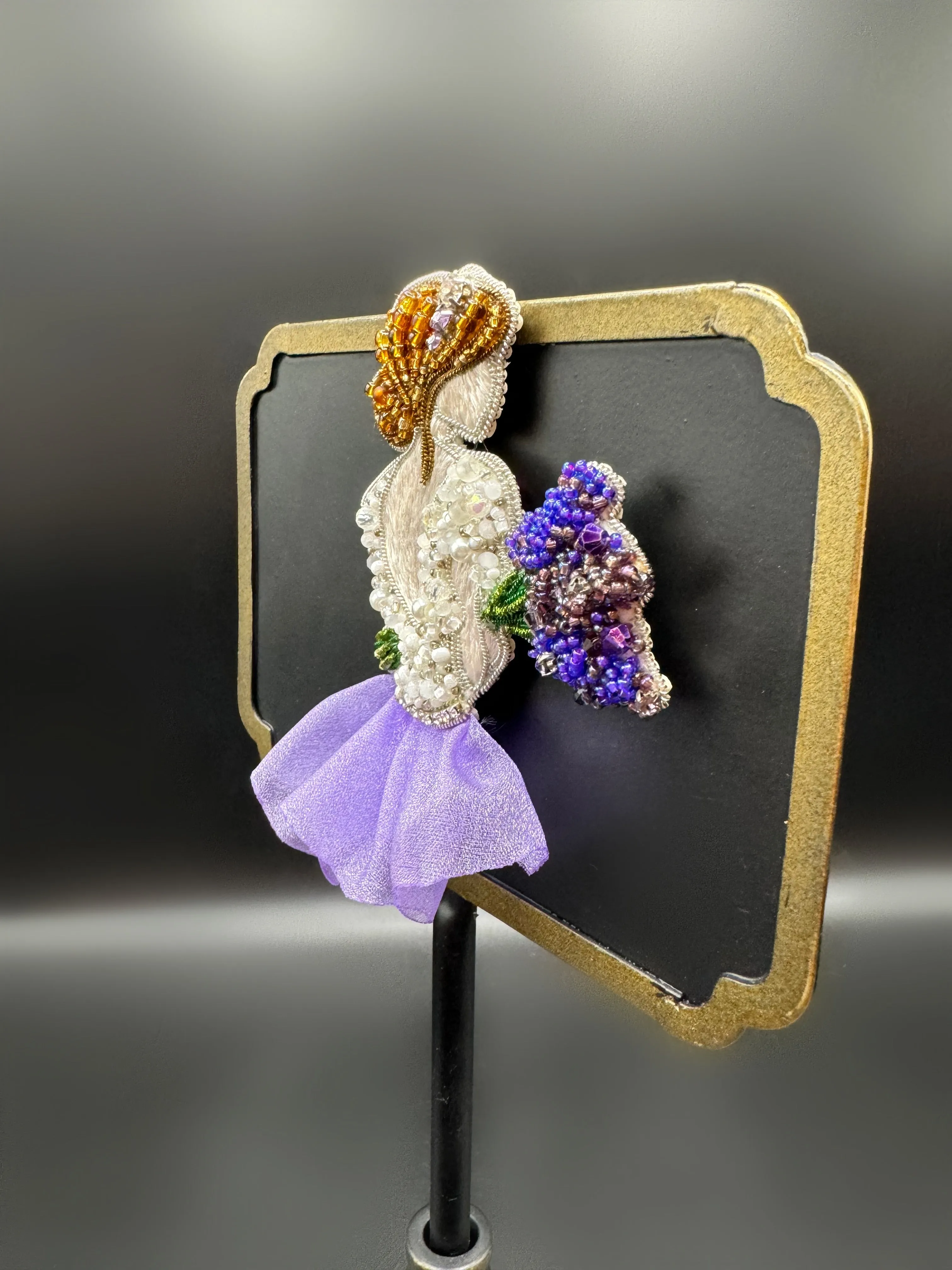 Take a Bow Brooch