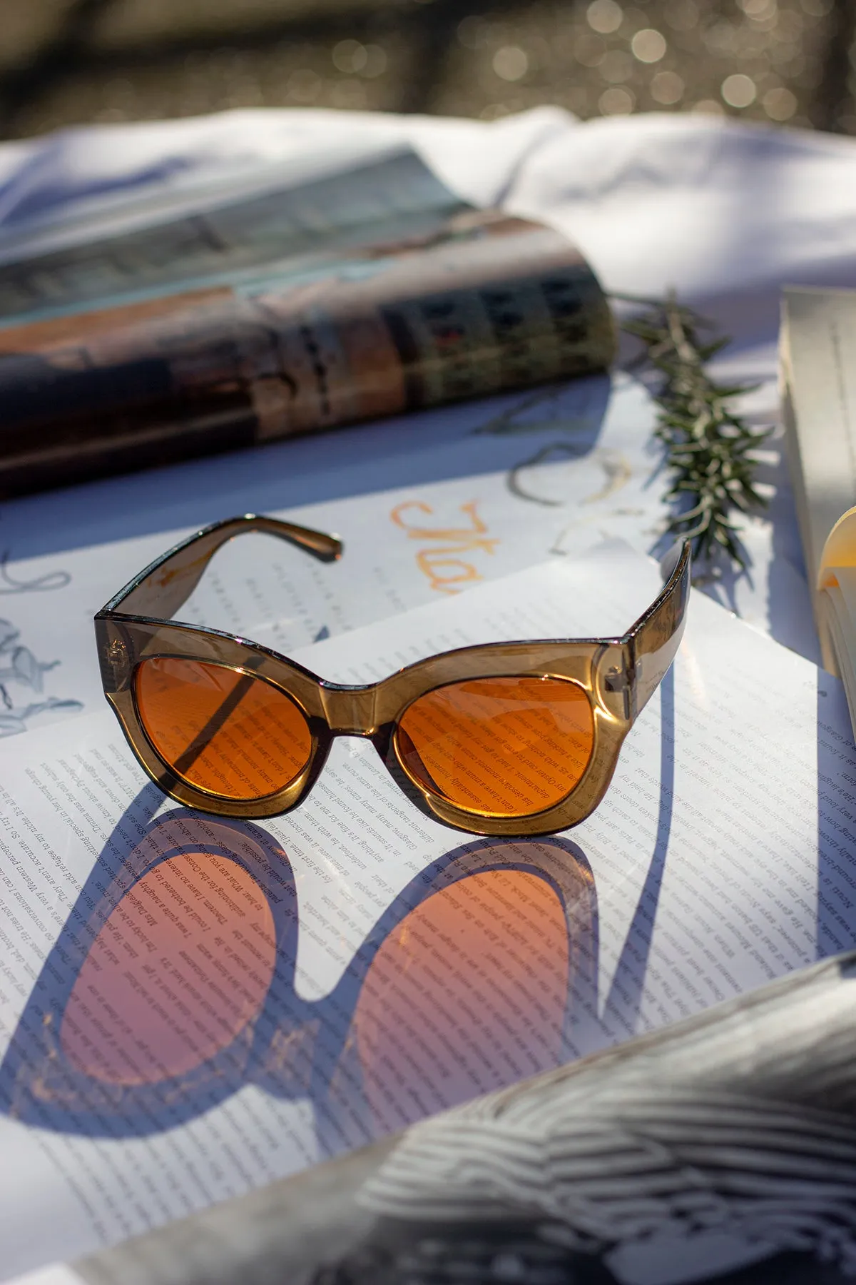 Thick Framed Chunky Cat Eye Sunglasses