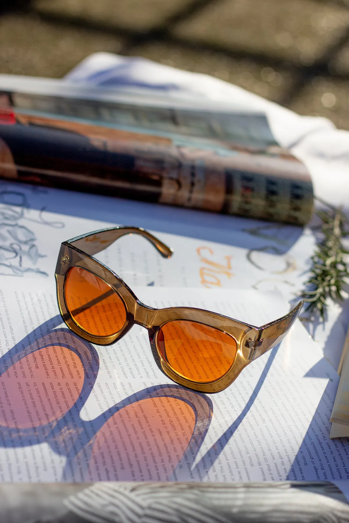 Thick Framed Chunky Cat Eye Sunglasses