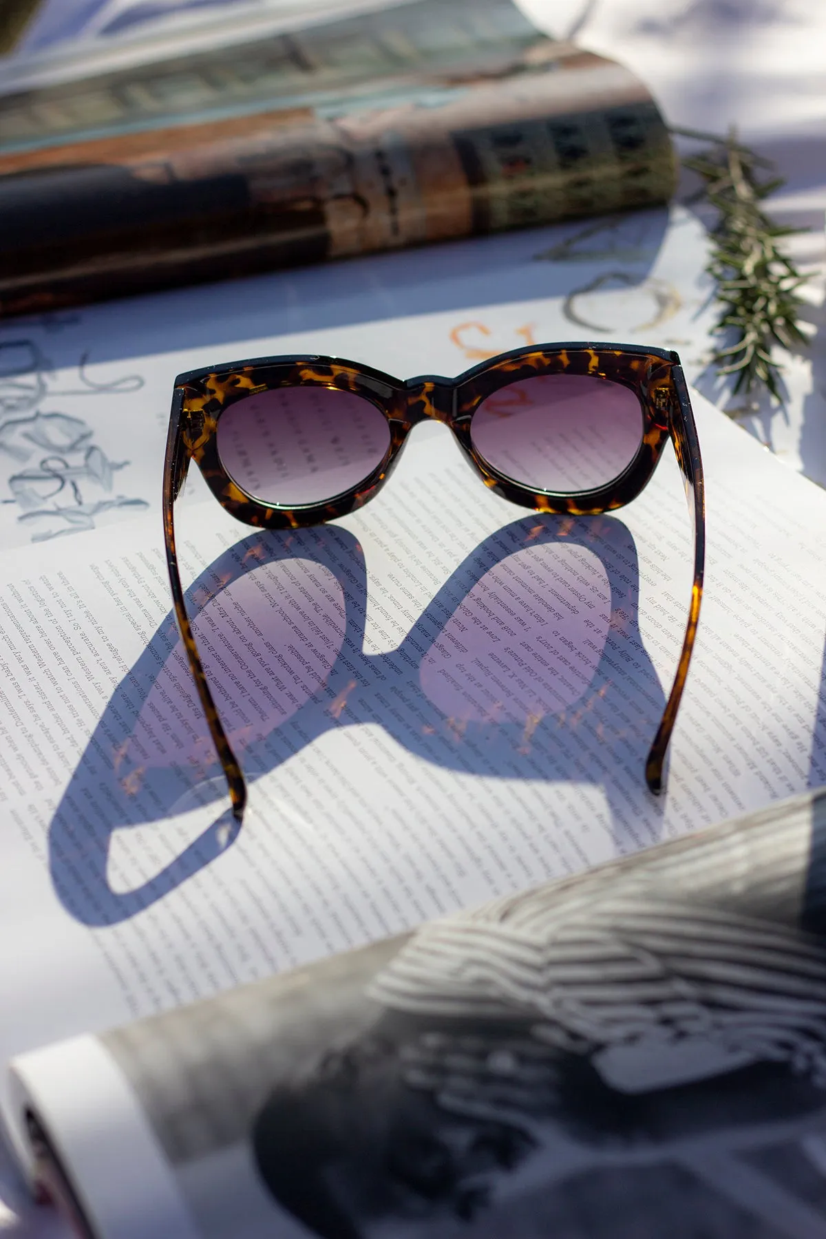 Thick Framed Chunky Cat Eye Sunglasses