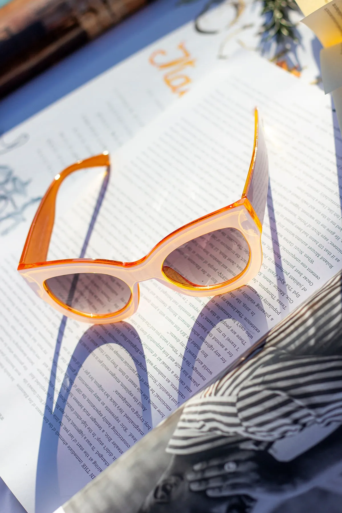 Thick Framed Chunky Cat Eye Sunglasses