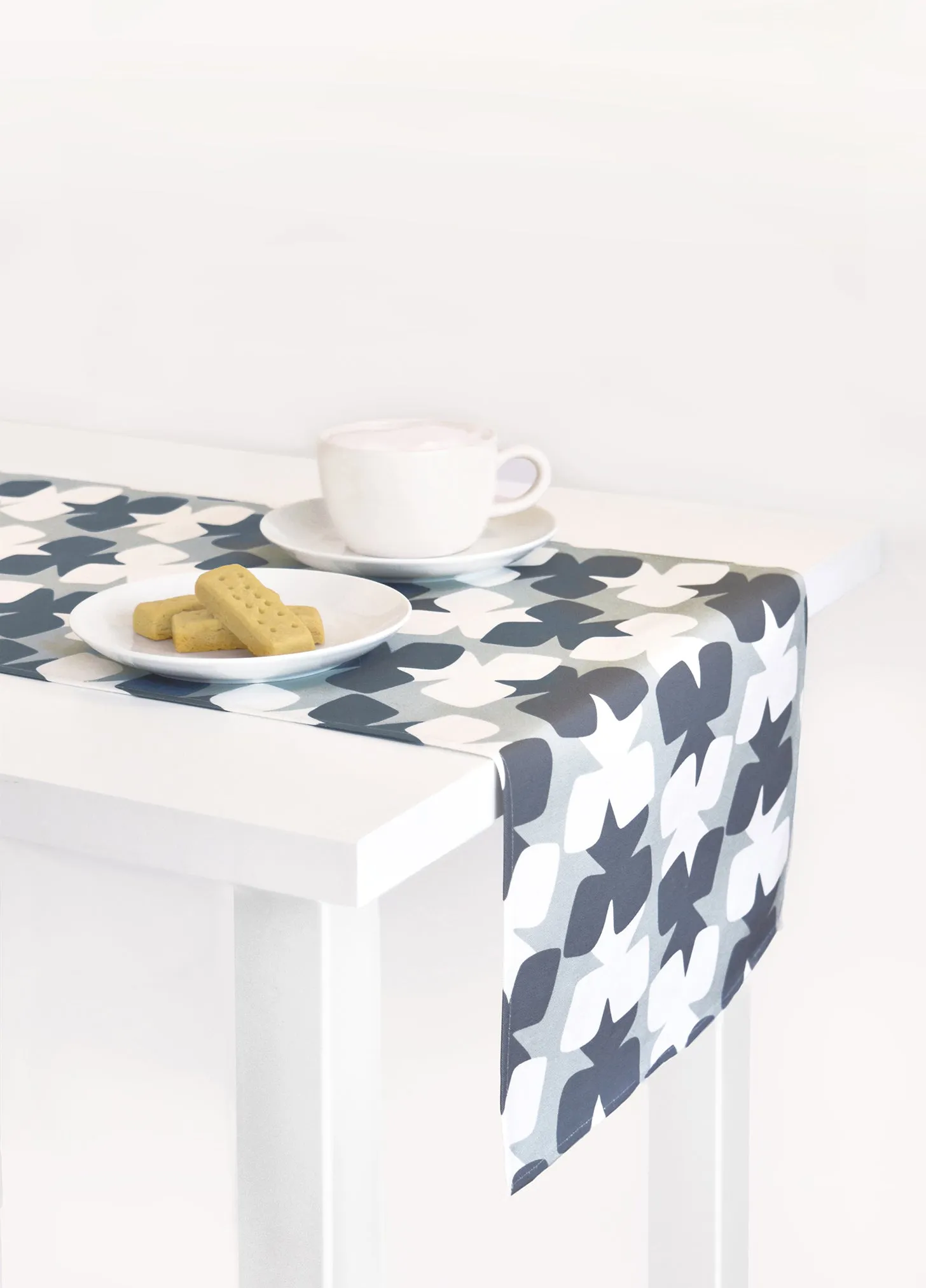Tilt Linen Cotton Table Runner (14x90) – Fog